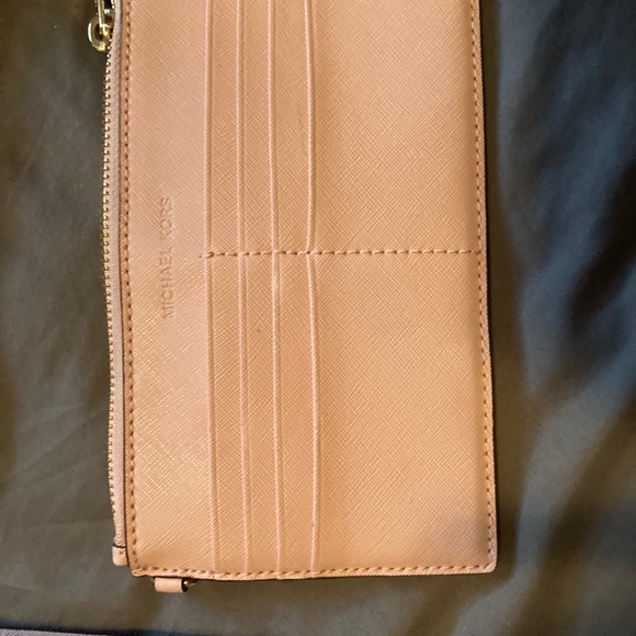 Michael Kors shoulder bag - Picture 3 of 9